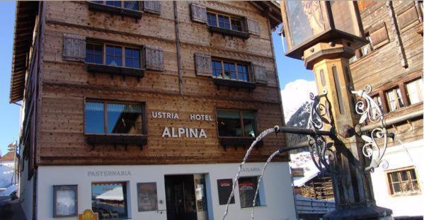 Familienhotel Alpina Breíl Екстериор снимка